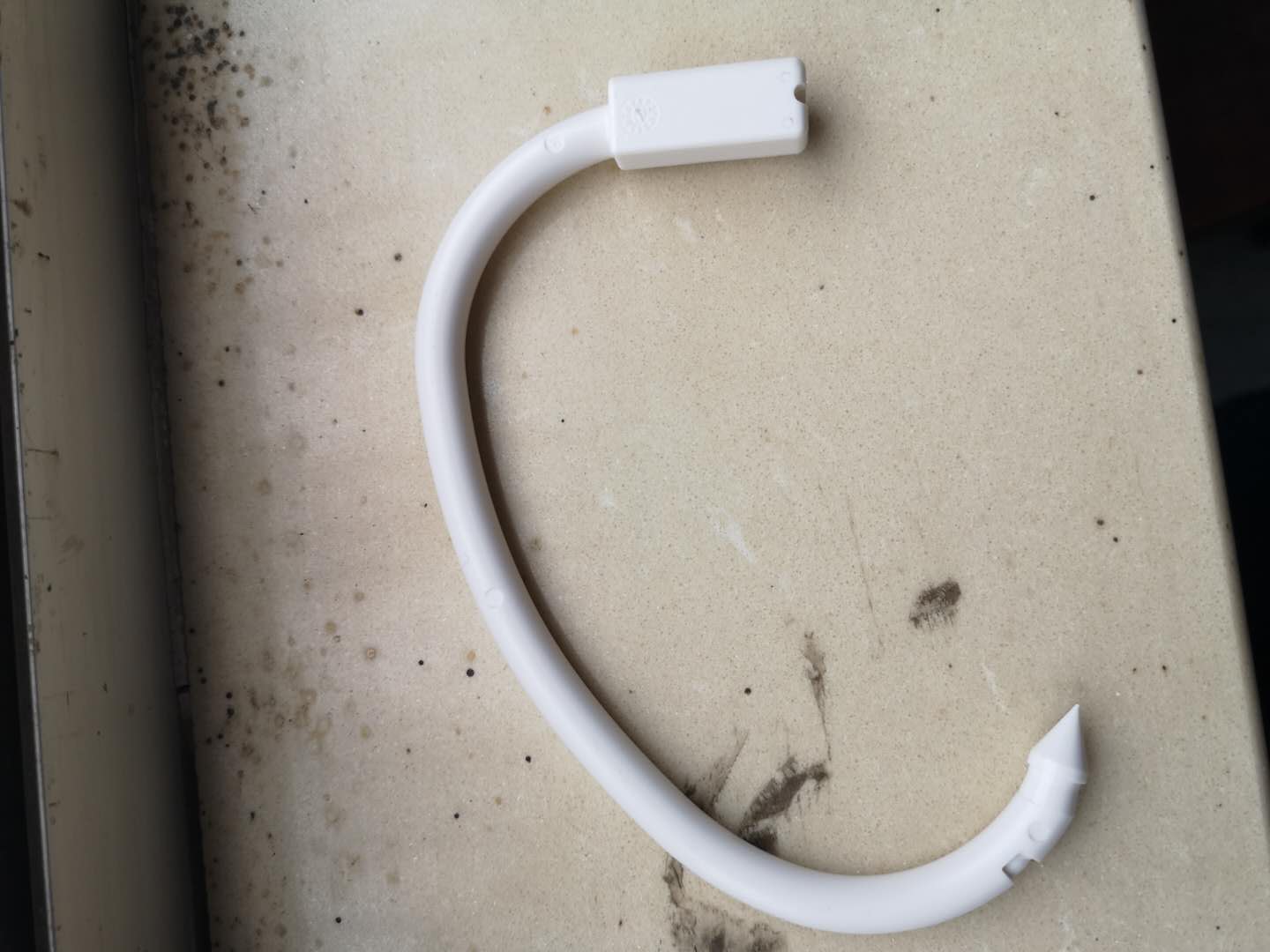 長碳鏈尼龍PA改性增強(qiáng)應(yīng)用于集裝箱鎖扣